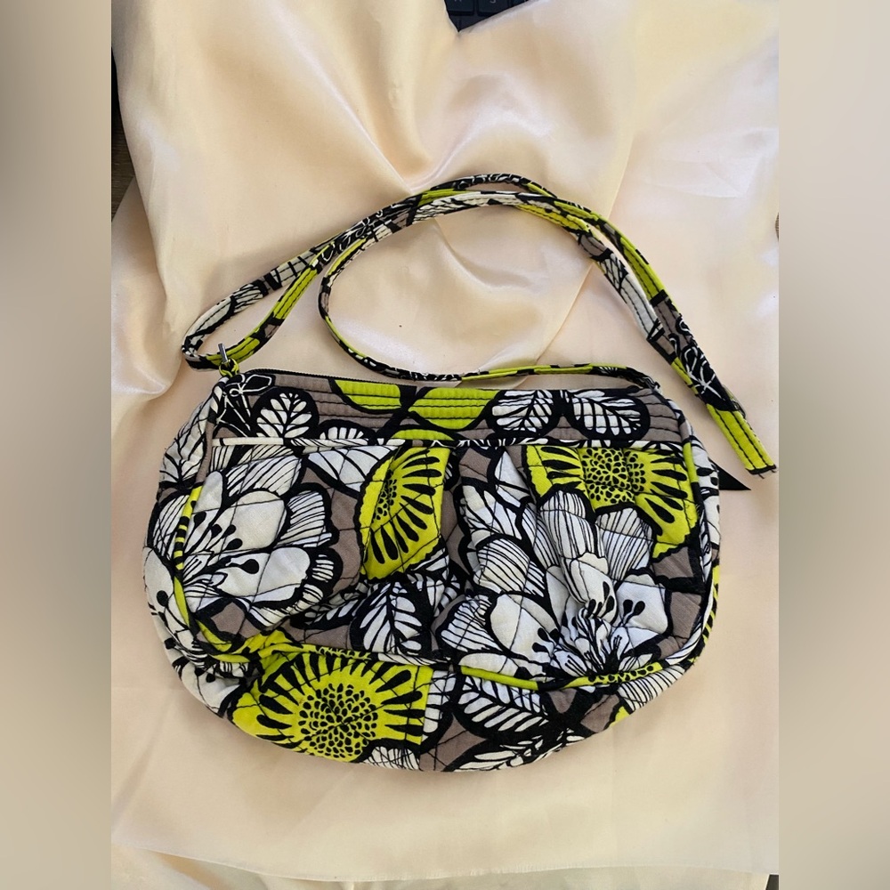 Vera Bradley Frannie in Citron Medium Purse Bag Yellow Black Quilted Fabric